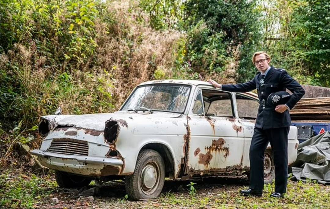 老拖车的视频 25bf3a58b5f046a48a6071471d1439ee.jpeg