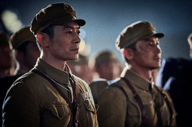 百里|长津湖里刻画最好的角色，不是吴京千玺胡军，是没台词没镜头的他