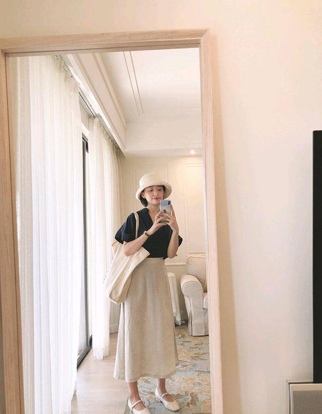 服装 成熟女性夏季怎么穿清爽有气质?看看这些穿搭就懂了,简约利落