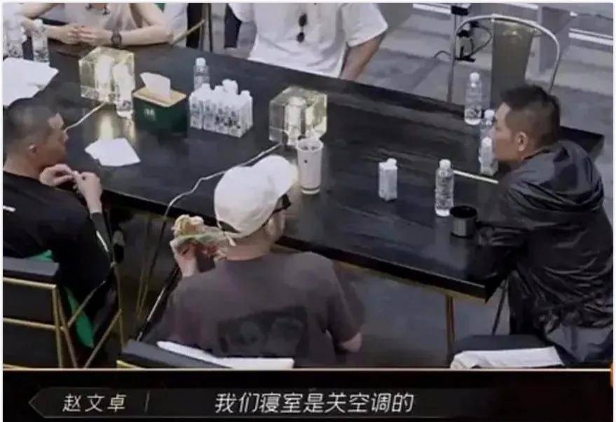 什么|网曝林志炫退赛，他在节目中多次惹争议，佛系人设翻车！