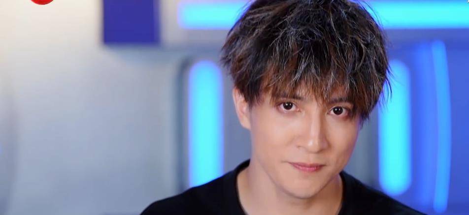 进行|《我们的歌》又度登上热搜，薛之谦再成节目焦点