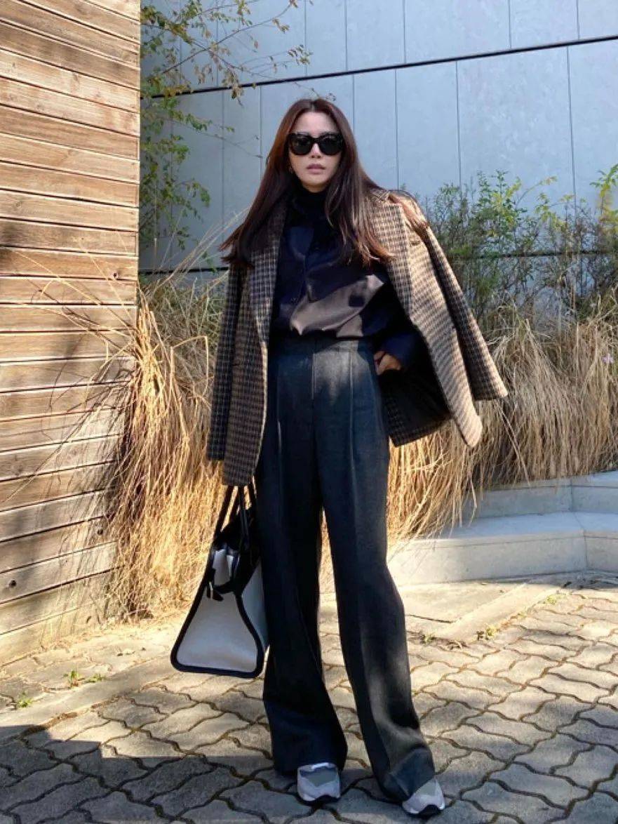 身材 今年毛衣流行这么塞！巨显瘦显高巨好看！