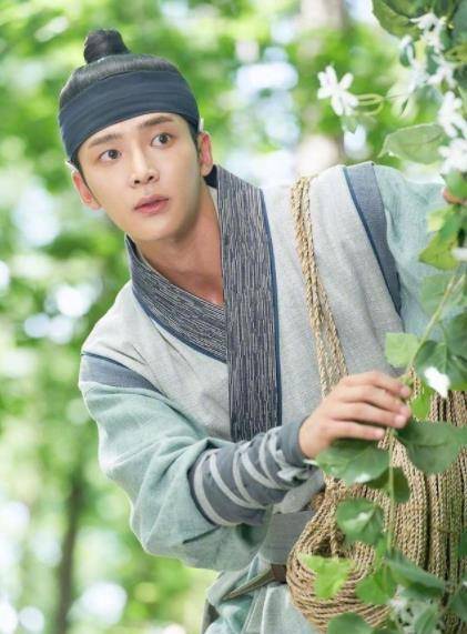 关系|又一甜宠韩剧成黑马,男女主高颜值CP感满满,剧情又甜又上头