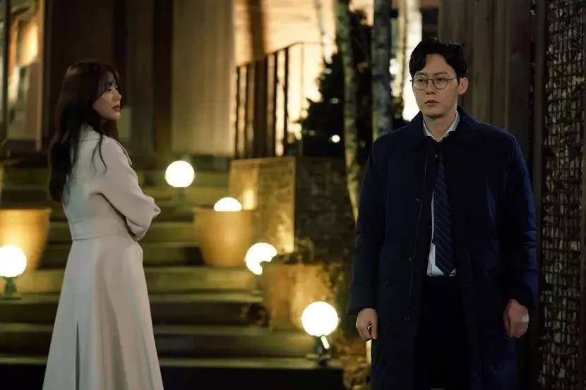 主人公|太宰治《人间失格》再度翻拍韩剧:同一种风格,不同的故事