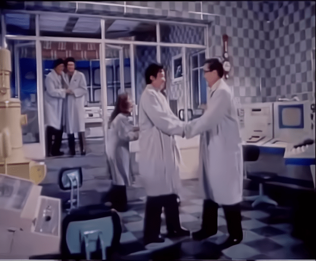 海市蜃楼|80年代十大“现象”佳片，《少林寺》1.6亿，《红高粱》获奖无数？