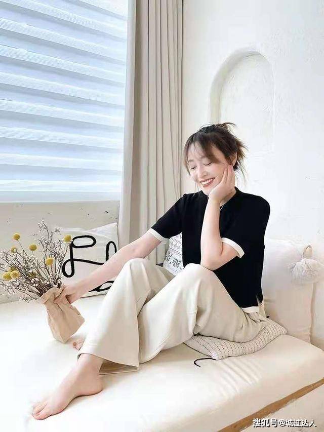 整体 秋季穿衣多做“减法”,教你这些搭配小技巧,简约百搭又显气质