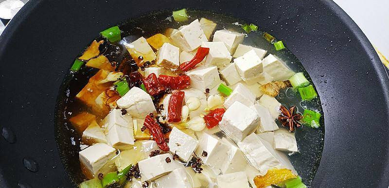 炖豆腐教学 986a216de95e46e3836c2bf0d7182100.jpeg