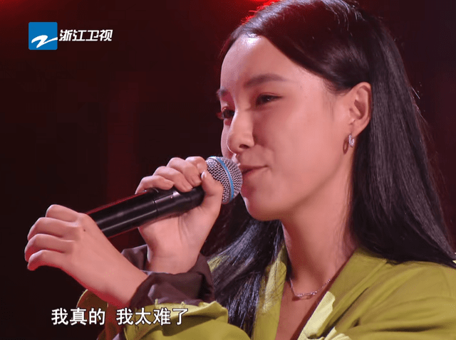 人心|赢了比赛却输了人心,好声音学员微博被喷,她该不该选王靖雯??