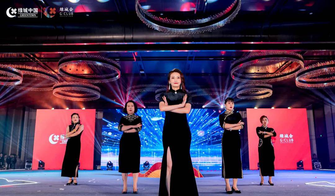 年华 花样的年华，如诗如花亦如歌