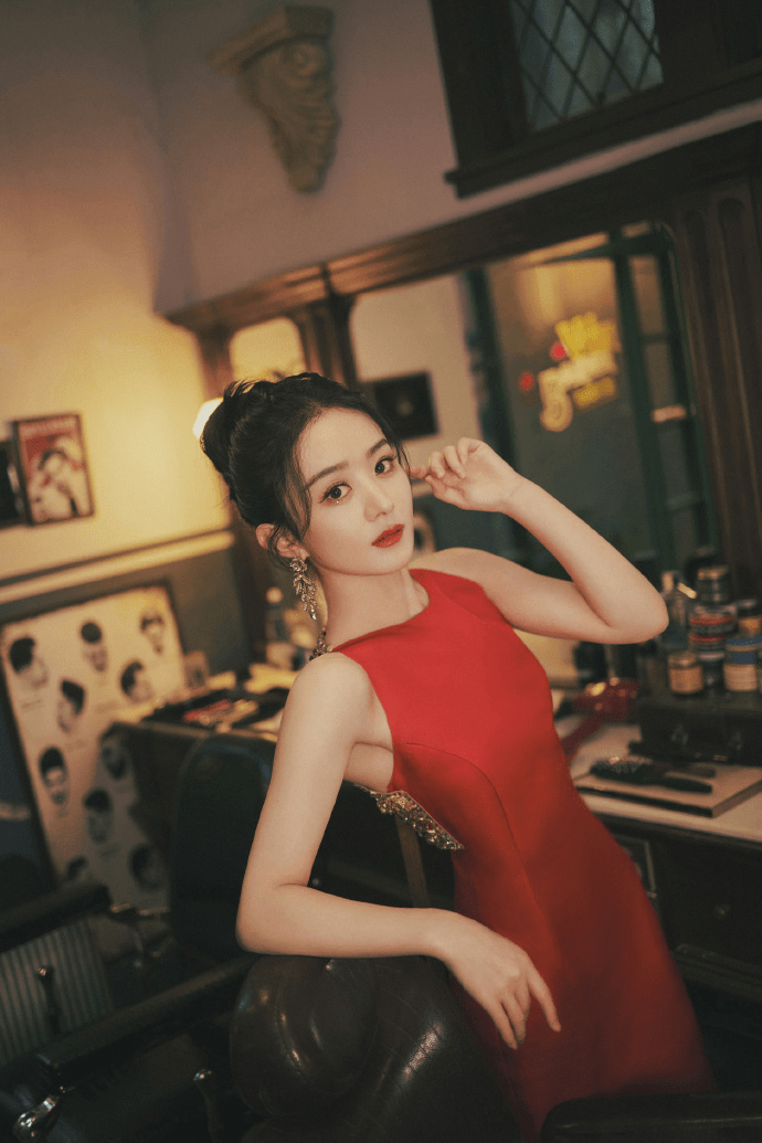 活动 85大花近期营业造型PK！刘诗诗仙气、Baby冷艳精致，杨幂复古风情