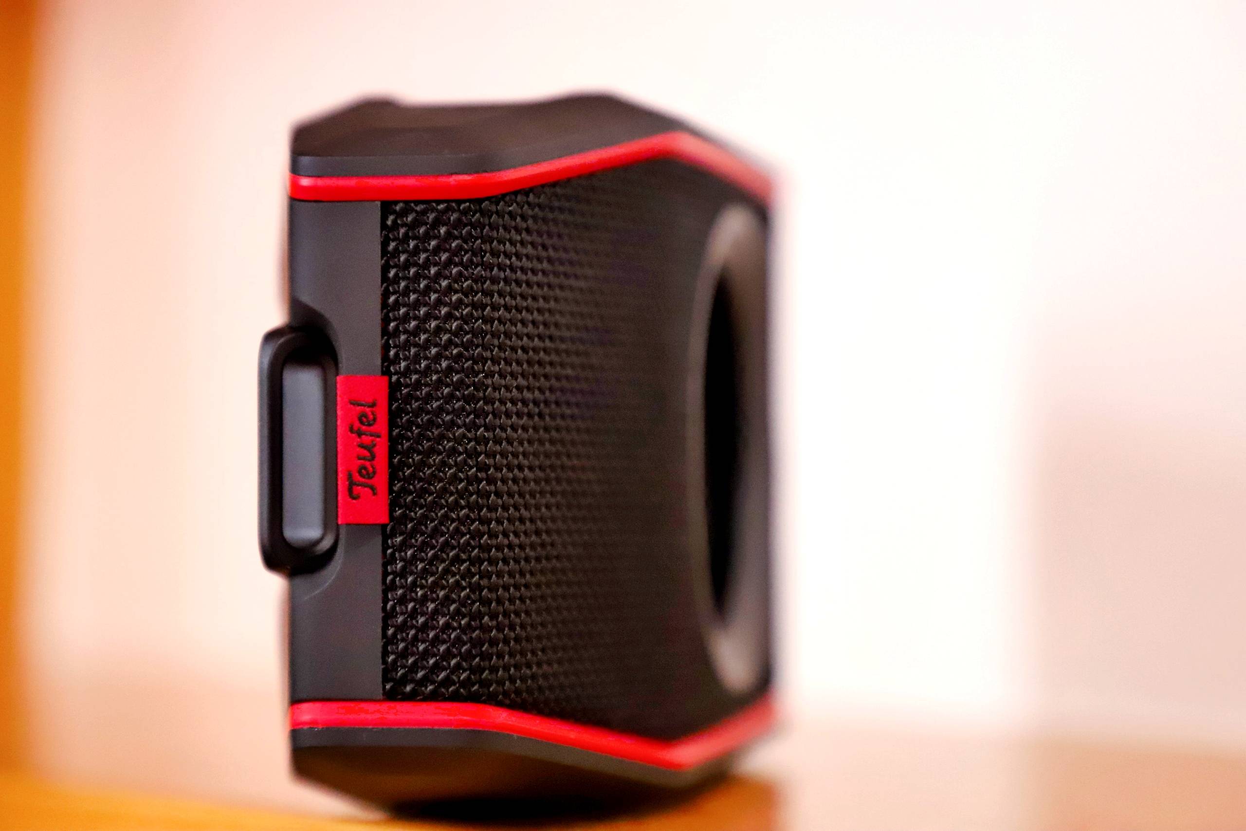 hifi音质,发烧级享受,teufel德斐尔小魔盒蓝牙音箱值得一探究竟_音响