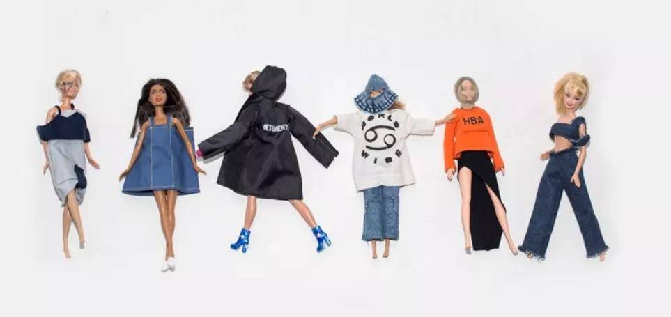 审美火了几十年的少女偶像终于绷不住去do脸了…