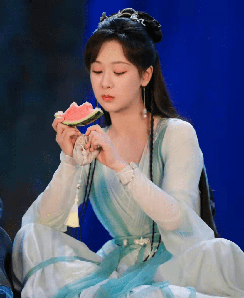 剧情|没等来《余生》 等到了《沉香如屑》杀青 今年杨紫新剧能上线吗？