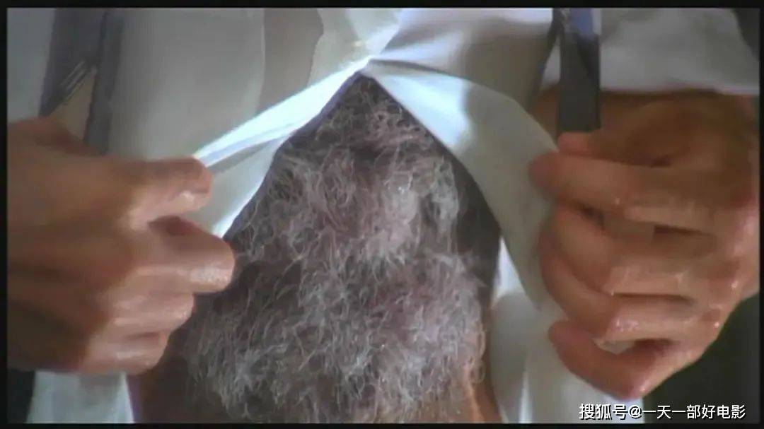 电影|电影能有多邪门?这部邪恶蛊术的经典之作,堪称专业科普!