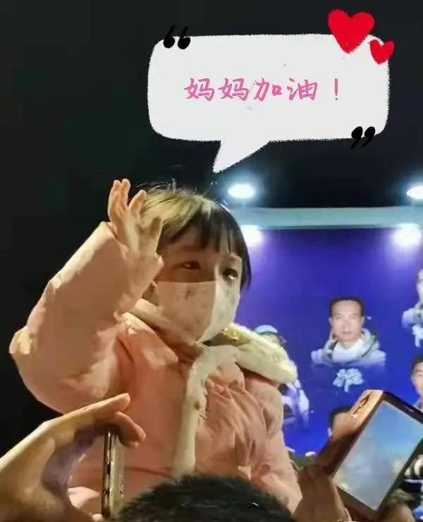 中国最美女航天员走红，成长背景曝光：她的故事，果然不简单！