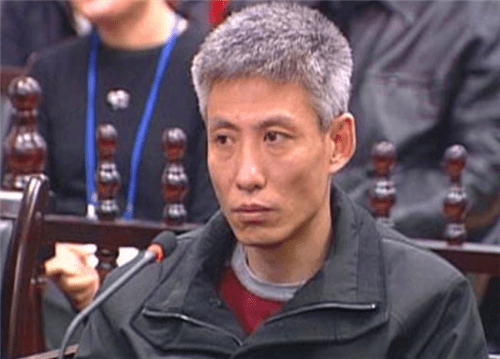 沈阳黑老大刘涌被捕后14位律师帮他减刑法院是怎么判的