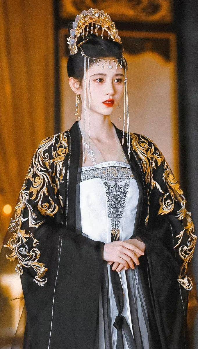 仙女|鞠婧祎一个人可以演七仙女了,新剧服装太亮眼