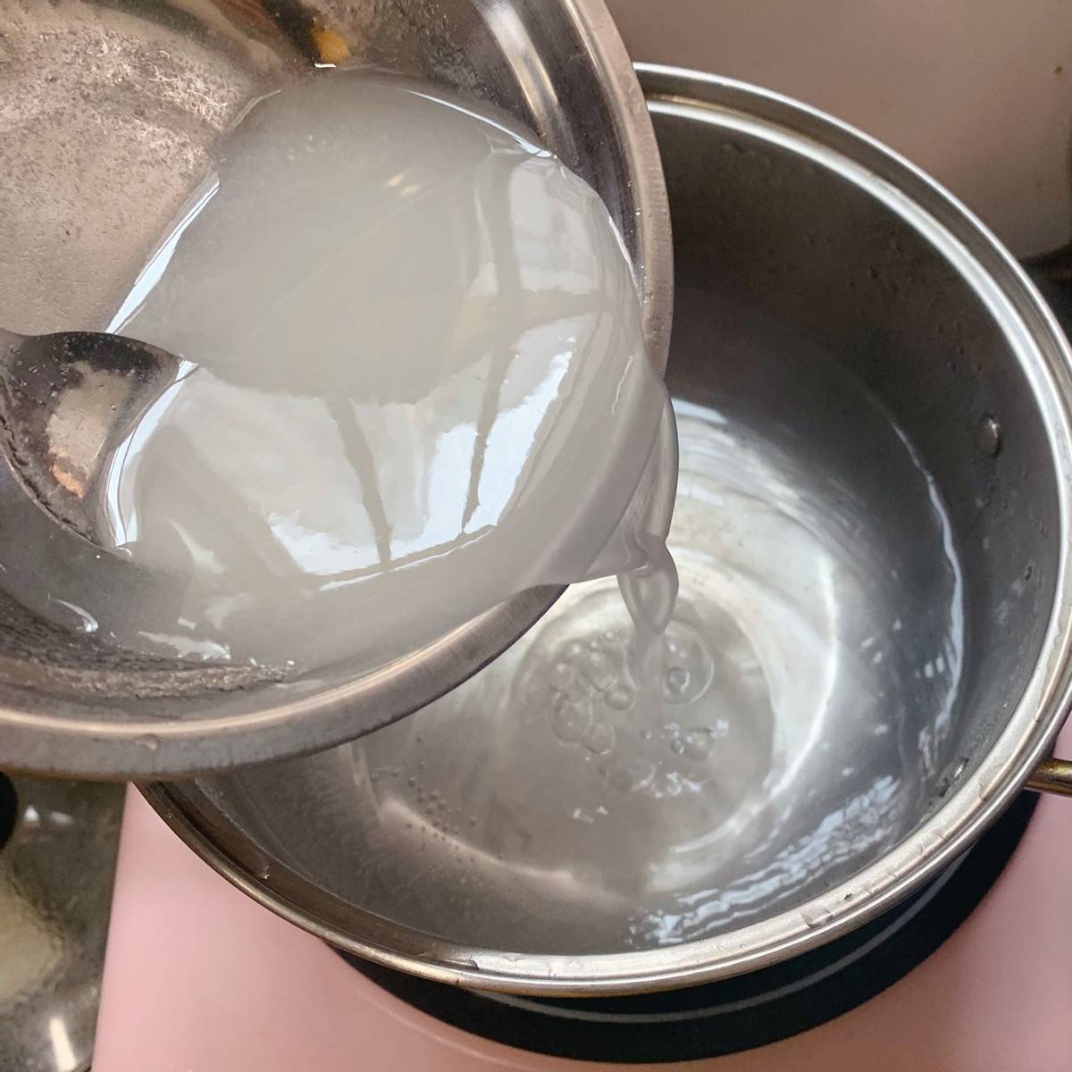 步骤|别给孩子买果冻吃了，教你做“缤纷水果冻”，口感酸甜，清香味美