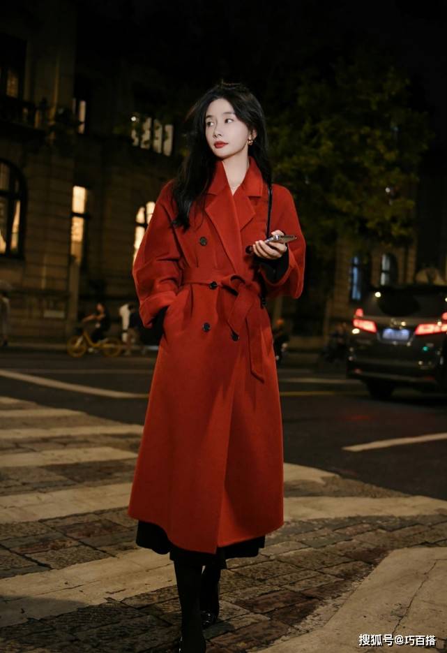 黑色 3套可以“照抄”的穿搭公式，轻松搞定秋冬搭配，让你又美又气质