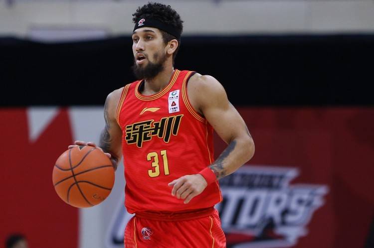 原创cba第一阶段各队外援签约汇总广东续约威姆斯辽宁续约弗格