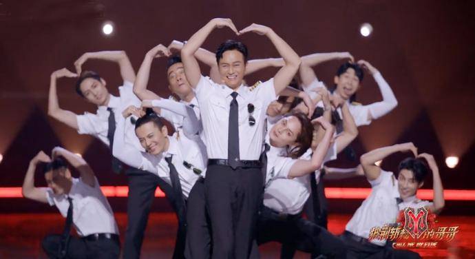 巅峰|《哥哥》五公巅峰对决落幕,张晋人气逆袭拿第一,3人遗憾被淘汰