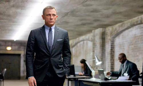 邦德|又一个007时代即将谢幕，从质疑到推崇这个“邦德”是怎样炼成的