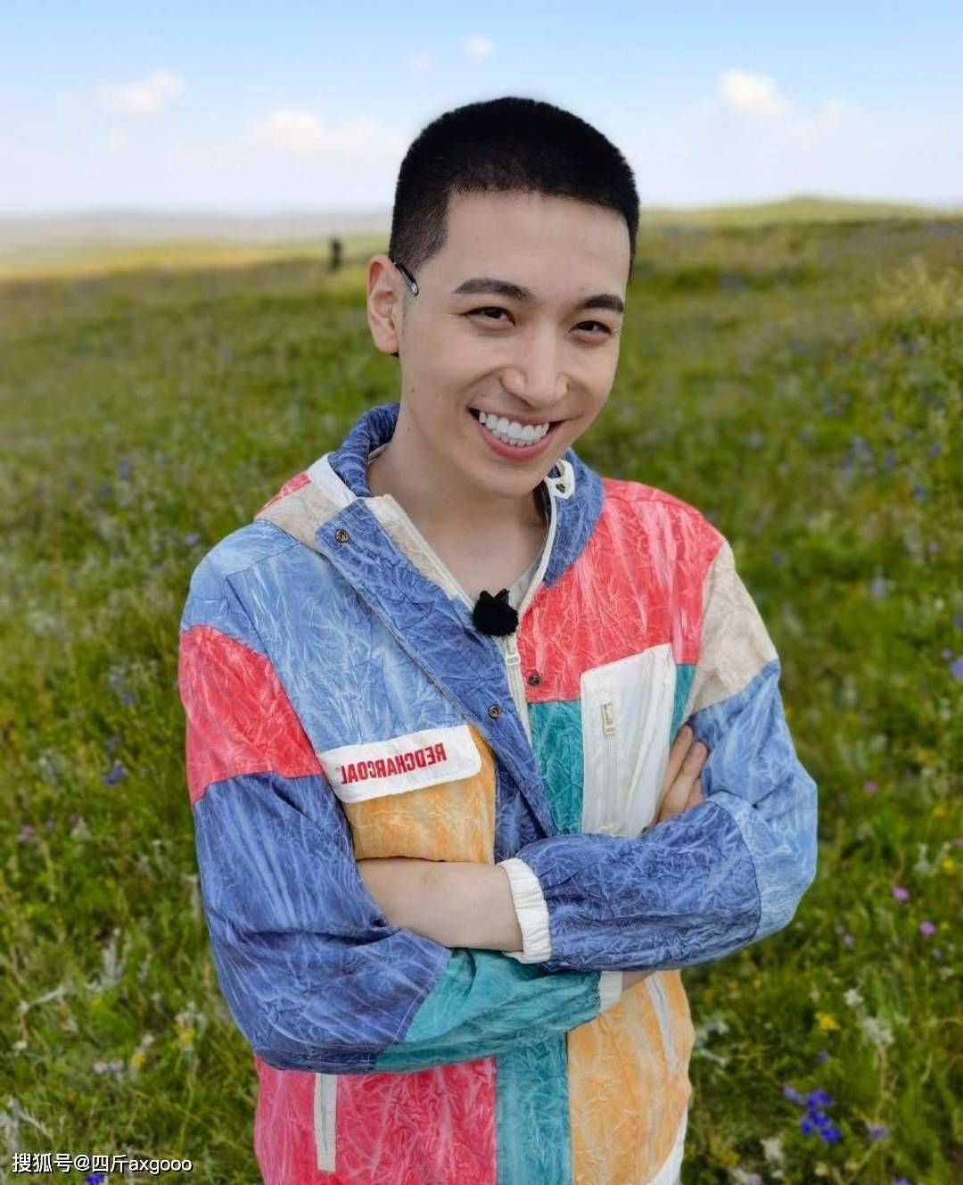 原创相声演员王九龙宣布恋情德云社演员交往女朋友算不算塌房