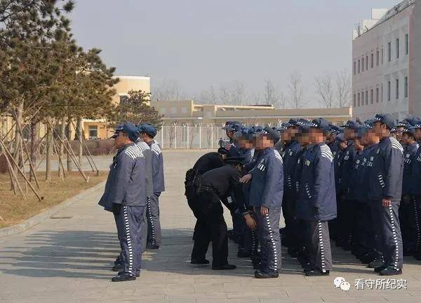 判刑3年从看守所到监狱可以减刑多长时间?_表扬