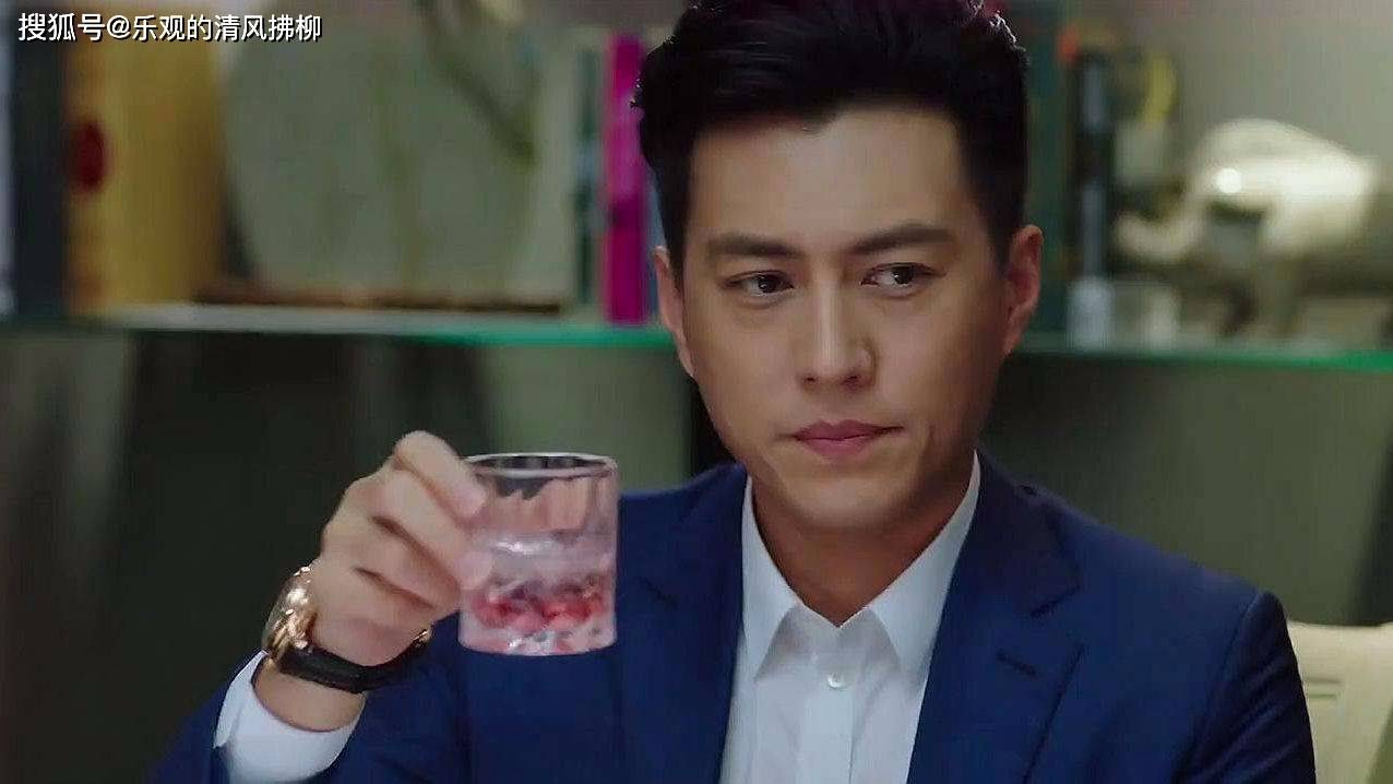 侯亮平|突围开播,一口气看完三集,这部剧让我想起了人民的名义