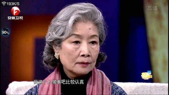 她74歲成為影后,丈夫是西遊記演員,今兒子是導演_呂中