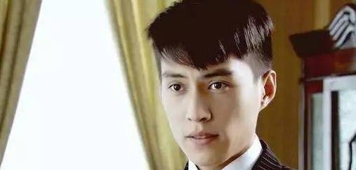 角色|首播收视第一！靳东又抽到王炸，他的“干部风”有多百试不爽？