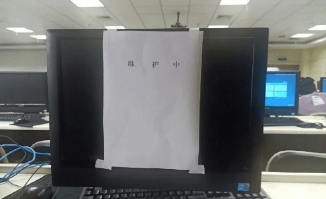 周深|周深在线问李世民有多高样子太可爱；陈飞宇穿70件衣服投篮