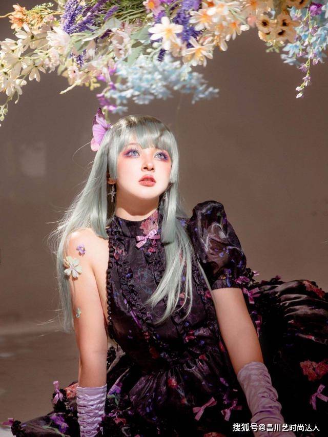 洛丽塔 有女人味还不庸俗！微胖女人这样穿“洛丽塔”，显瘦又显端庄