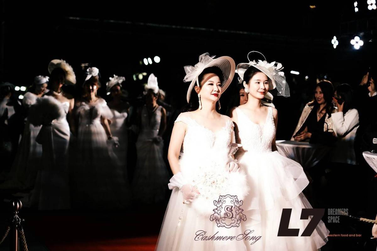 whisky Cashmere Song卡诗米娅 一场超级大秀惊艳一座城