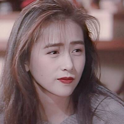 进行 工藤静香与木村拓哉结婚21年仍恩爱,穿小脚裤秀身材,比例完美