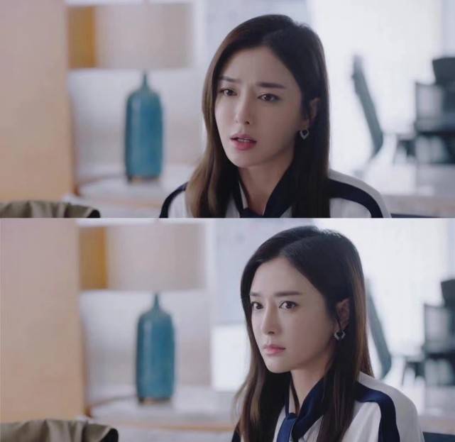 职场 秦岚新剧大爆火!穿职场装美过刘涛袁泉,刚一开播就靠穿搭赢了