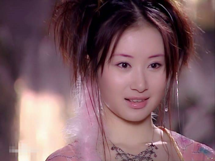 娄艺潇动脸的7位女星，一个比一个神奇，有人请医美专家鉴定自己纯天然