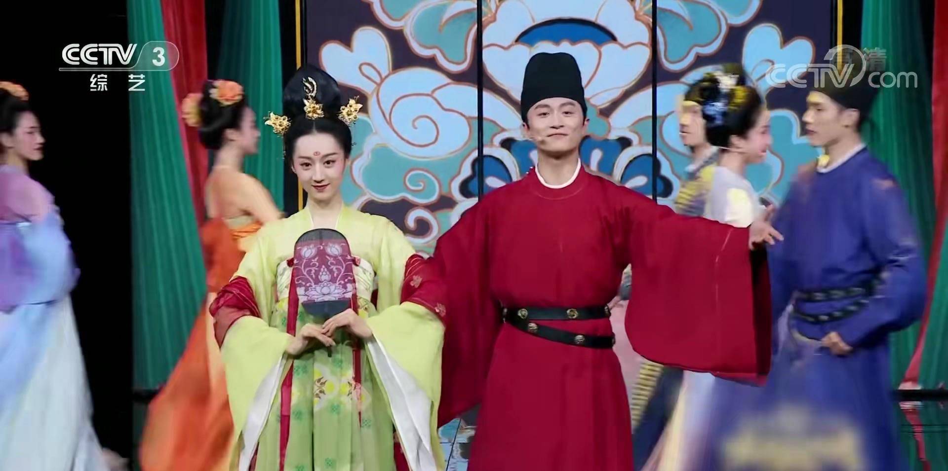原创央视又出神仙综艺了衣尚中国演绎绝美中国传统服饰靓呆了