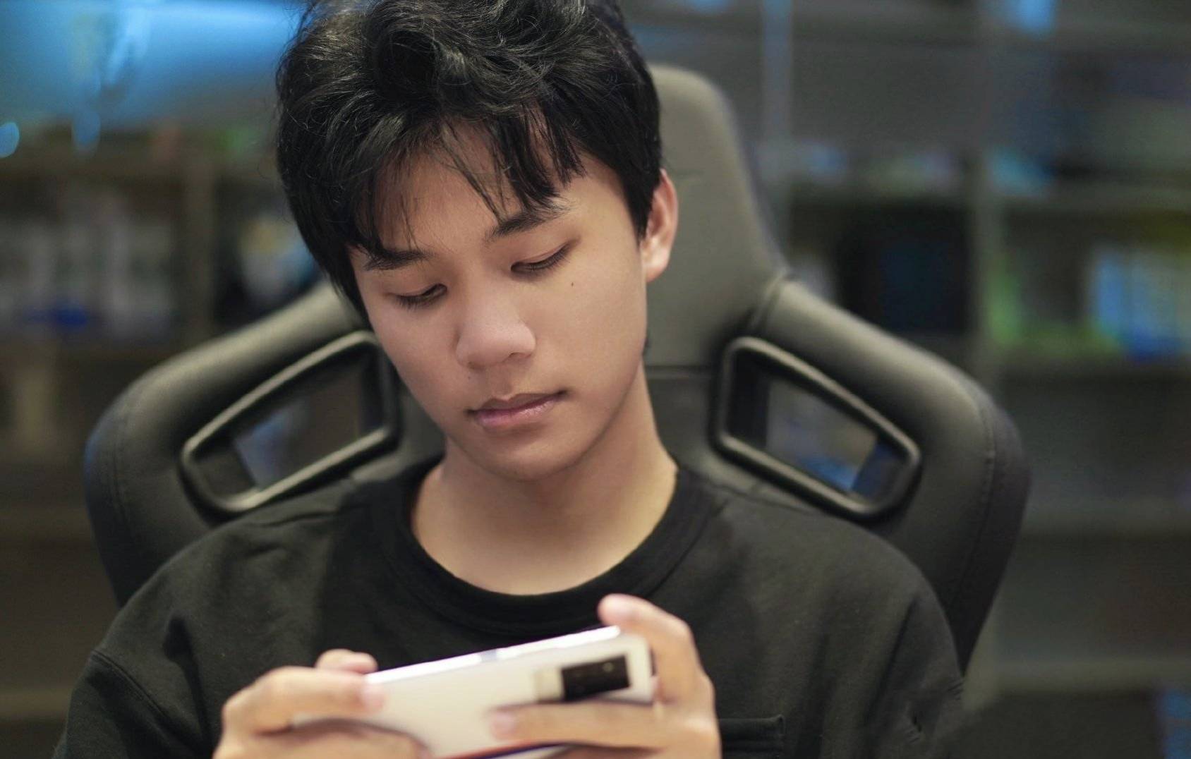 原创dyg竞争不过萧玦,ag竞争不过笑影,久诚的打法太缺少情商了