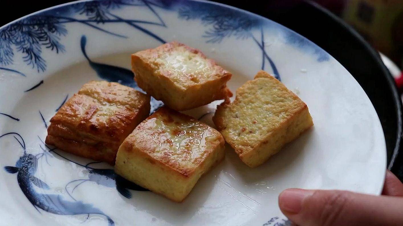 预备|教大家做这道荷包蛋豆腐煲,简单易学,营养丰富,赶快试试吧!