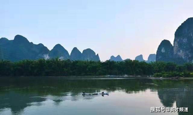 袁枚《独秀峰》翻译赏析：桂林山水奇八九，独秀峰尤冠其首