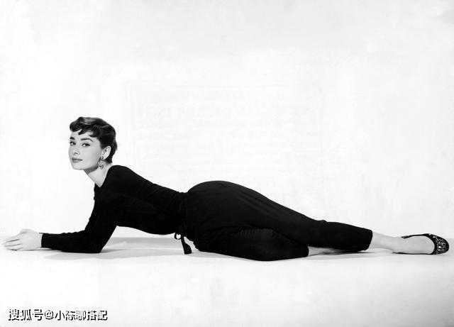 上半身 中年微胖身材的穿搭禁忌:不要穿一身黑,也不要“装嫩”