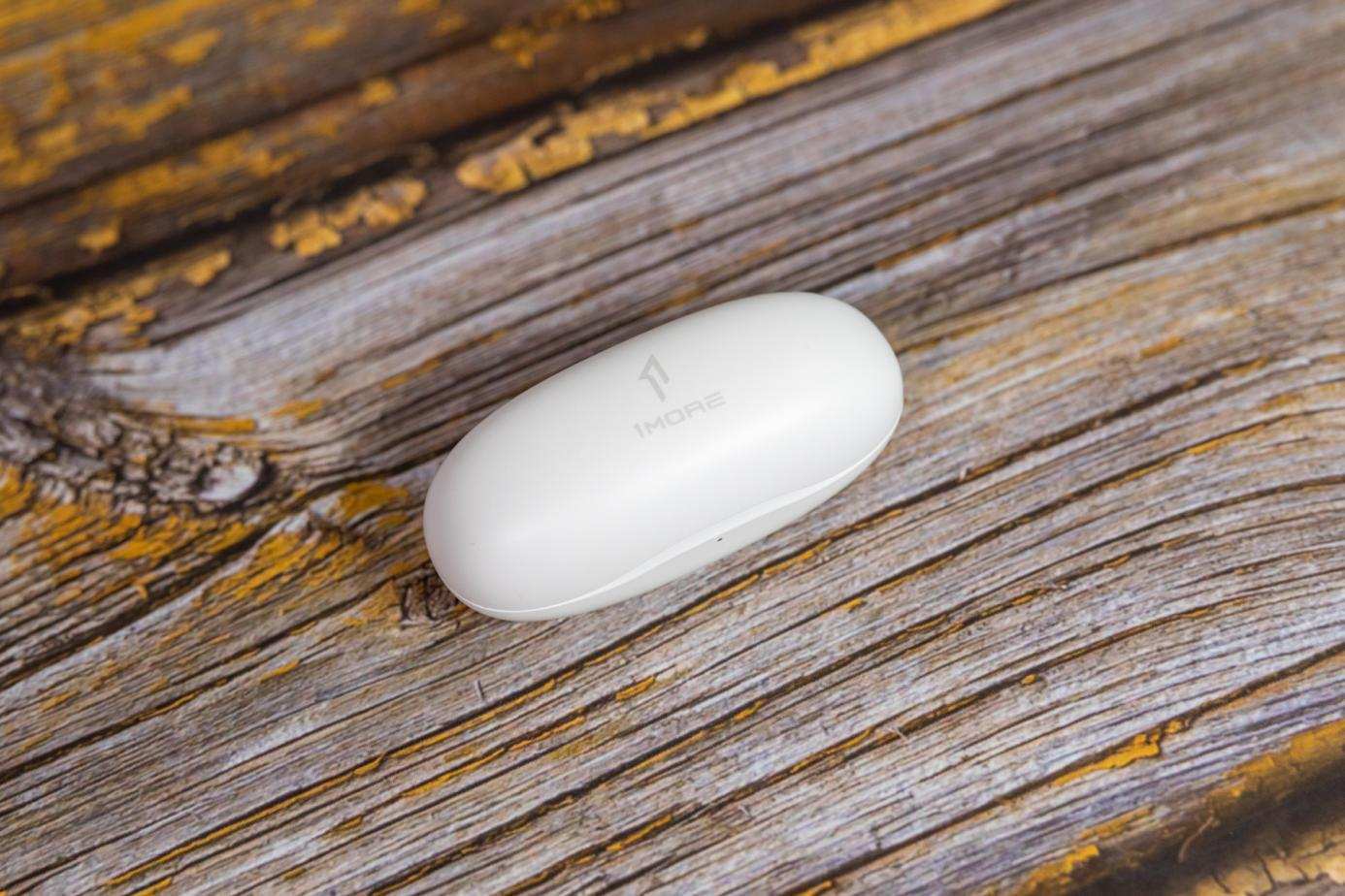 小巧精致，日夜随行，1MORE舒适豆升级版 ComfoBuds 2耳机评测