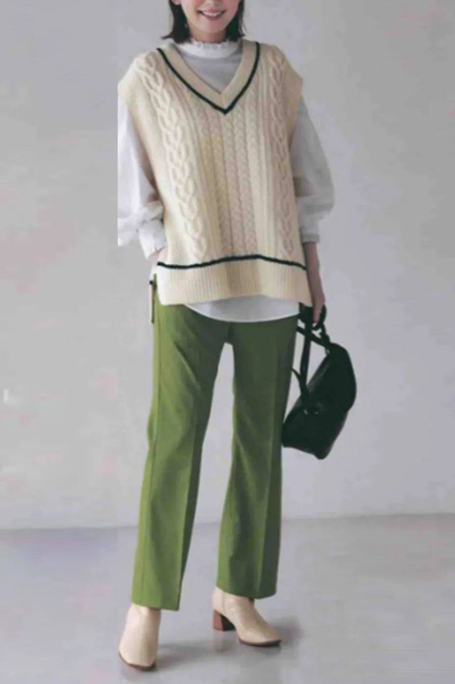 层次 毛衣今冬流行这么穿，巨美！