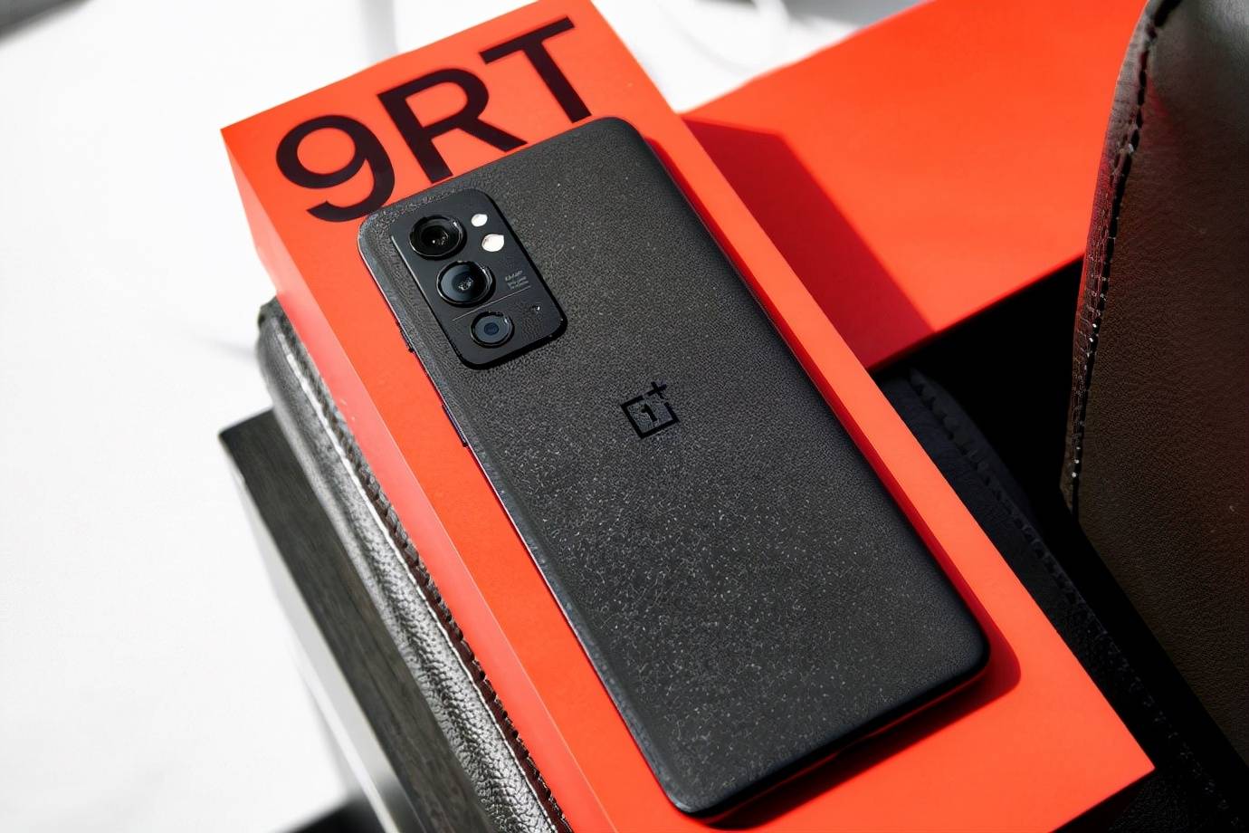 ZEALER盲测6款3k元档手机拍照，一加9 RT、iQOO8表现亮眼