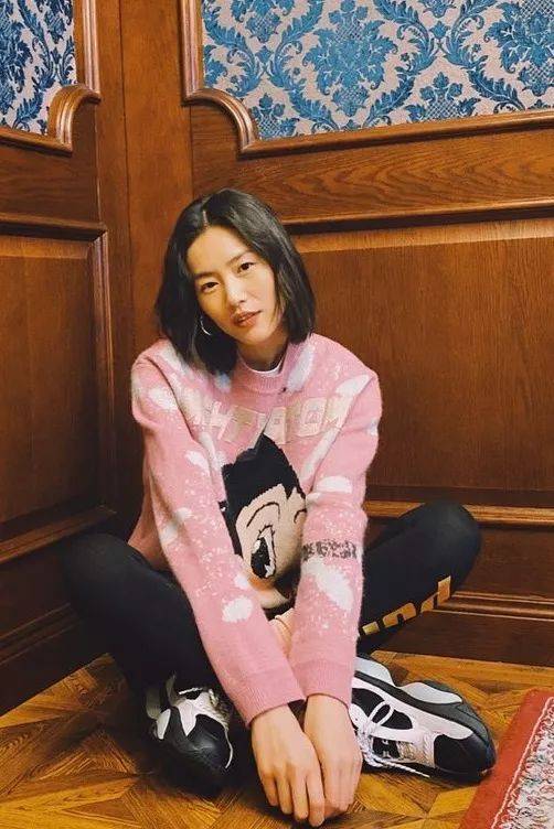 毛衣 毛衣+直筒裤= 偷偷显瘦5斤，显高五公分，气质惊艳！