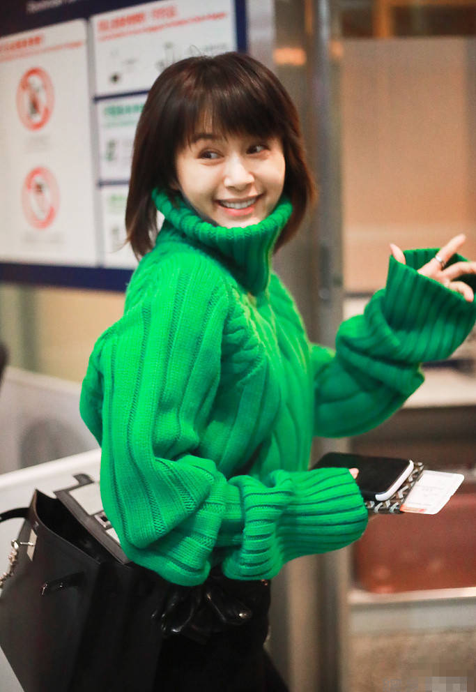 毛衣 “小个子”王子文真会穿，短款毛衣配紧身裤穿出170cm既视感