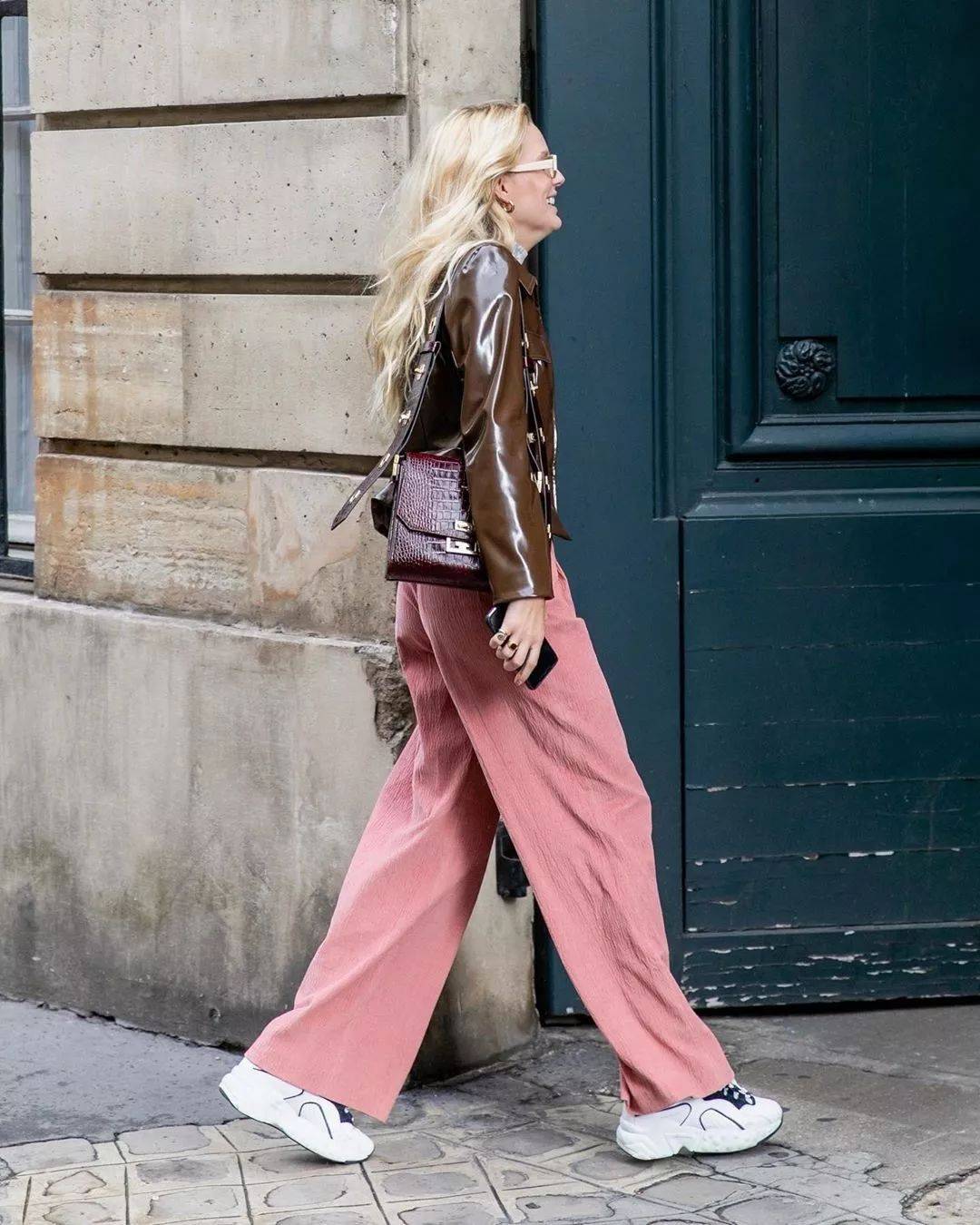 毛衣 毛衣+直筒裤= 偷偷显瘦5斤,显高五公分,气质惊艳!