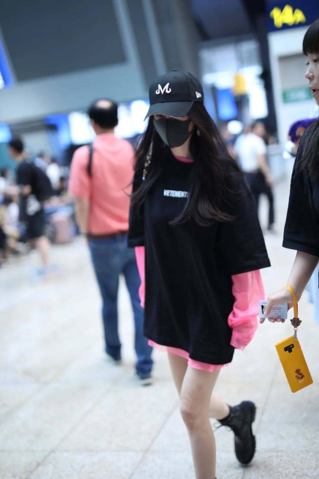 杨幂 这么多年过去了，杨幂的下衣失踪依旧看不腻啊！