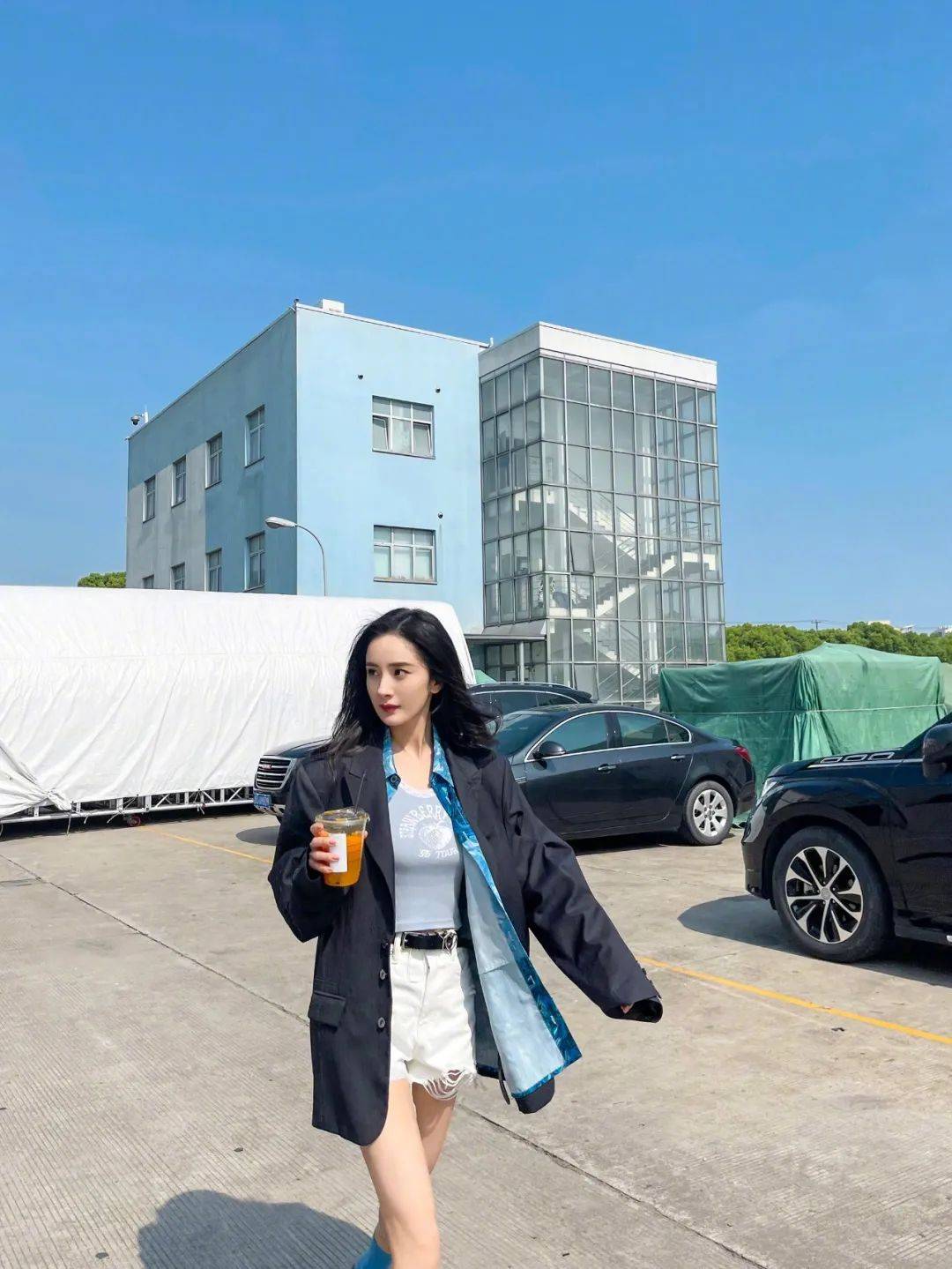 杨幂 这么多年过去了，杨幂的下衣失踪依旧看不腻啊！